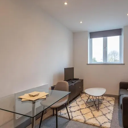 Fantastic 1 Bedroom Апартаменти *